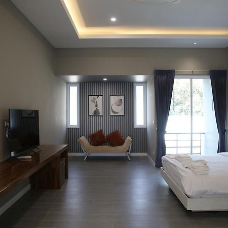 Club45 Hotel Kham Yai Exterior photo
